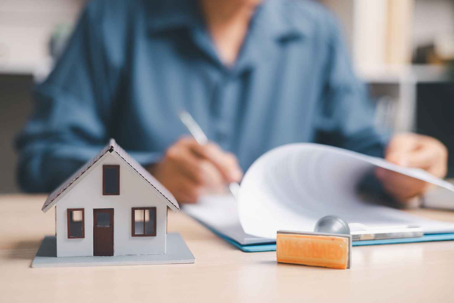 independent mortgage broker